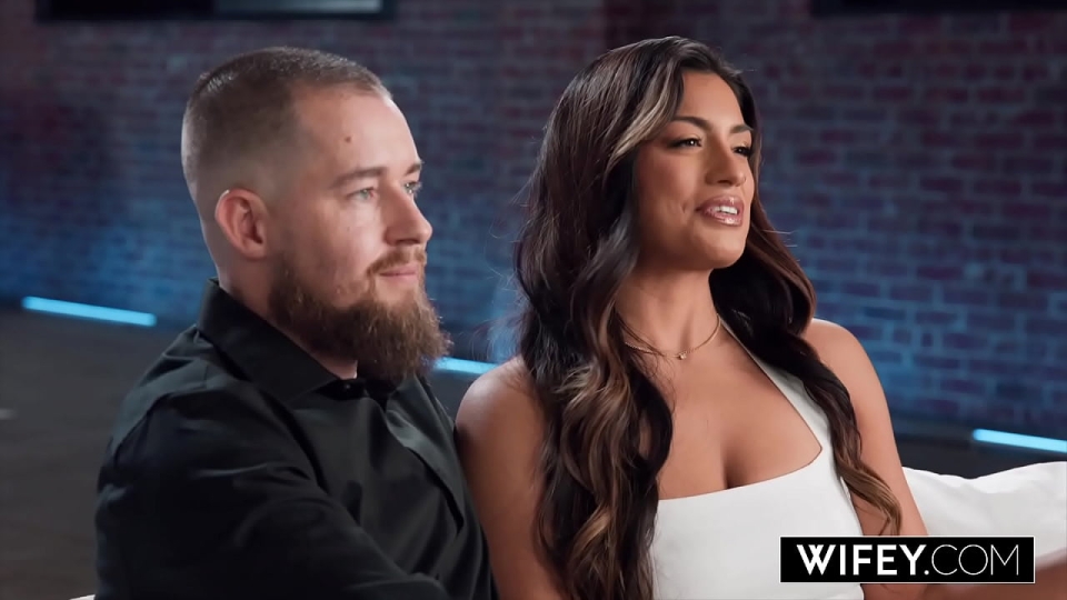 Karina Kocasının Gözü Önünde Pornostar Oldu: Swing Çılgınlığı